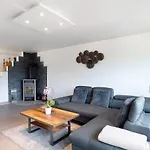 Haus Erika 1 アパート